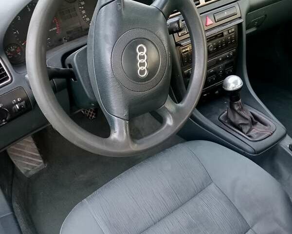 Зелений Ауді А6, об'ємом двигуна 2.5 л та пробігом 360 тис. км за 3500 $, фото 1 на Automoto.ua