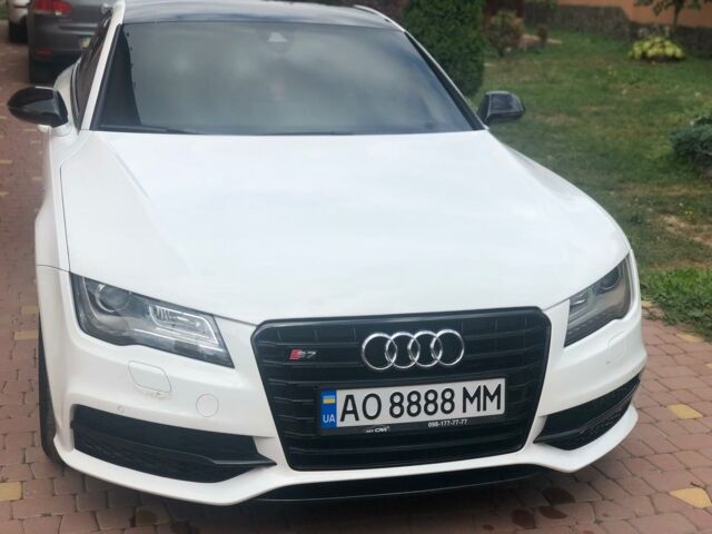 Белый Ауди A7 Sportback, объемом двигателя 3 л и пробегом 177 тыс. км за 30500 $, фото 1 на Automoto.ua