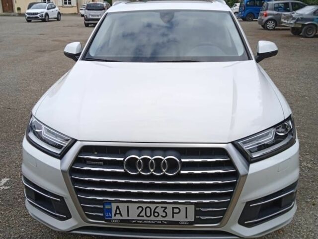 Белый Ауди A7 Sportback, объемом двигателя 2 л и пробегом 70 тыс. км за 28000 $, фото 1 на Automoto.ua