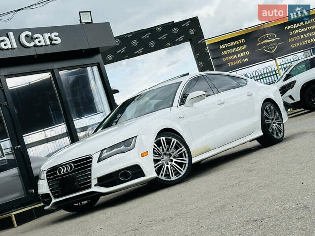 Белый Ауди A7 Sportback, объемом двигателя 3 л и пробегом 140 тыс. км за 24000 $, фото 1 на Automoto.ua