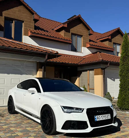 Белый Ауди A7 Sportback, объемом двигателя 2.97 л и пробегом 302 тыс. км за 20000 $, фото 1 на Automoto.ua