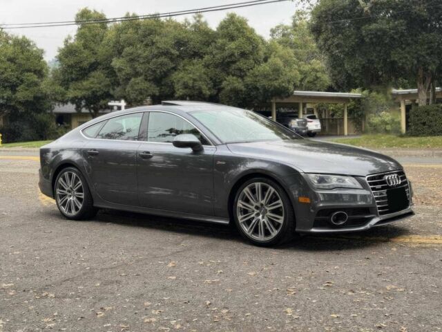 Серый Ауди A7 Sportback, объемом двигателя 3 л и пробегом 89 тыс. км за 11800 $, фото 1 на Automoto.ua