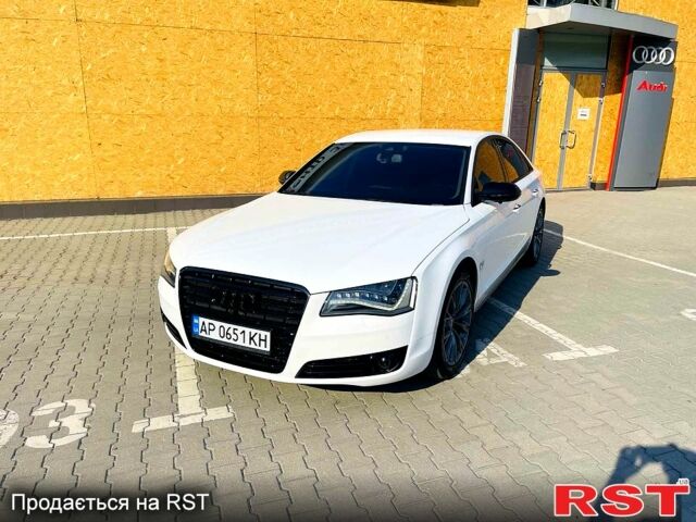 Белый Ауди А8, объемом двигателя 3 л и пробегом 163 тыс. км за 18600 $, фото 1 на Automoto.ua