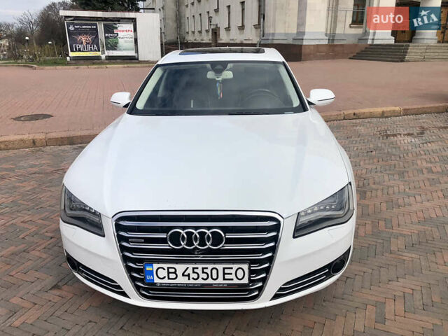 Белый Ауди А8, объемом двигателя 2.97 л и пробегом 205 тыс. км за 20000 $, фото 1 на Automoto.ua