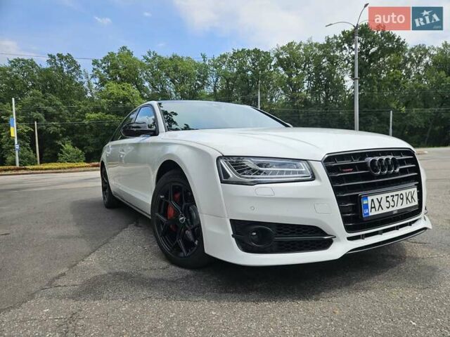 Белый Ауди А8, объемом двигателя 3 л и пробегом 120 тыс. км за 28000 $, фото 1 на Automoto.ua