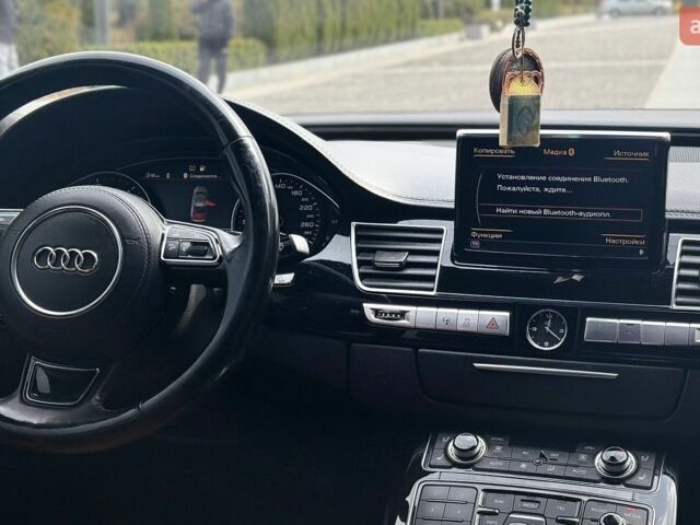 Білий Ауді A8, об'ємом двигуна 2.97 л та пробігом 240 тис. км за 15500 $, фото 1 на Automoto.ua