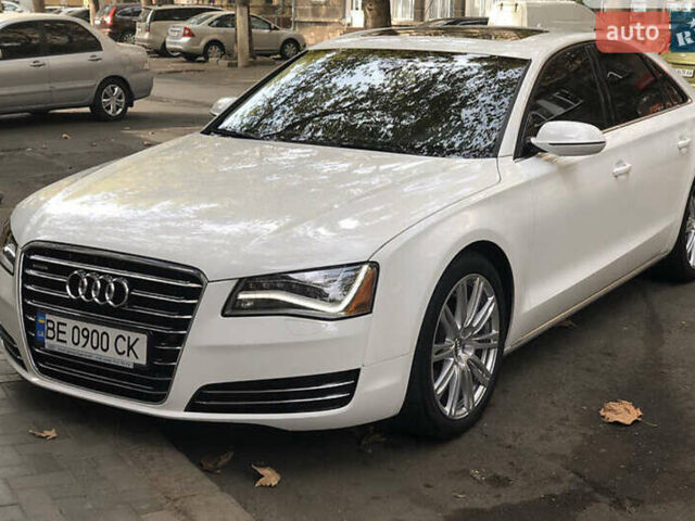 Белый Ауди А8, объемом двигателя 3 л и пробегом 255 тыс. км за 14999 $, фото 1 на Automoto.ua