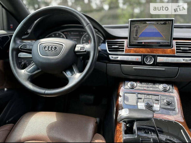 Белый Ауди А8, объемом двигателя 4 л и пробегом 220 тыс. км за 21000 $, фото 1 на Automoto.ua