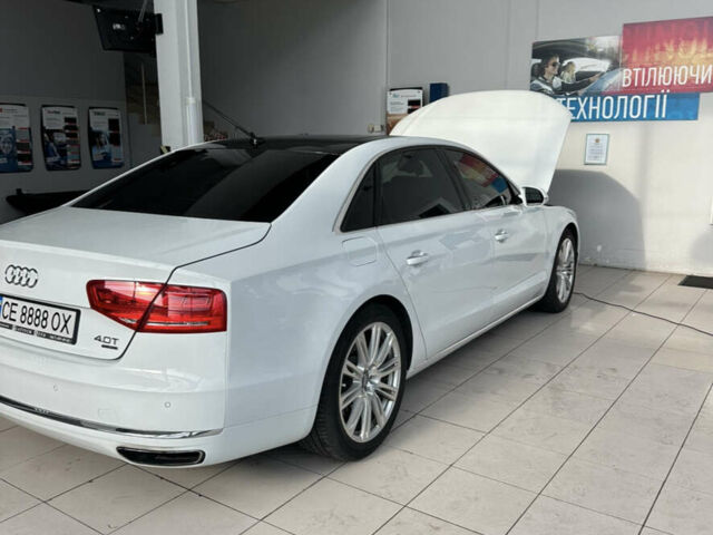 Белый Ауди А8, объемом двигателя 4 л и пробегом 220 тыс. км за 21000 $, фото 1 на Automoto.ua