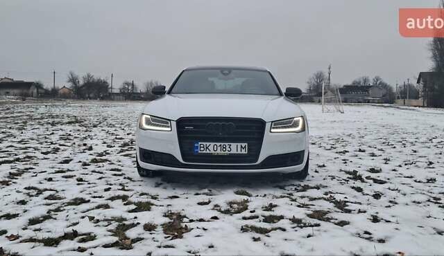 Білий Ауді A8, об'ємом двигуна 3 л та пробігом 217 тис. км за 21000 $, фото 1 на Automoto.ua