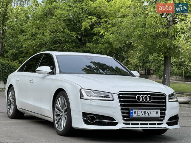 Белый Ауди А8, объемом двигателя 2.97 л и пробегом 178 тыс. км за 29300 $, фото 1 на Automoto.ua