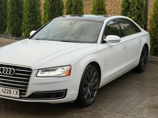 Білий Ауді A8, об'ємом двигуна 3 л та пробігом 130 тис. км за 18600 $, фото 1 на Automoto.ua