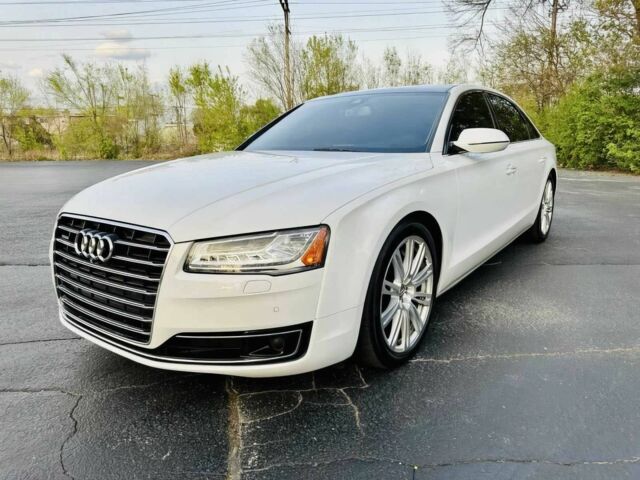 Білий Ауді A8, об'ємом двигуна 4 л та пробігом 76 тис. км за 18000 $, фото 1 на Automoto.ua