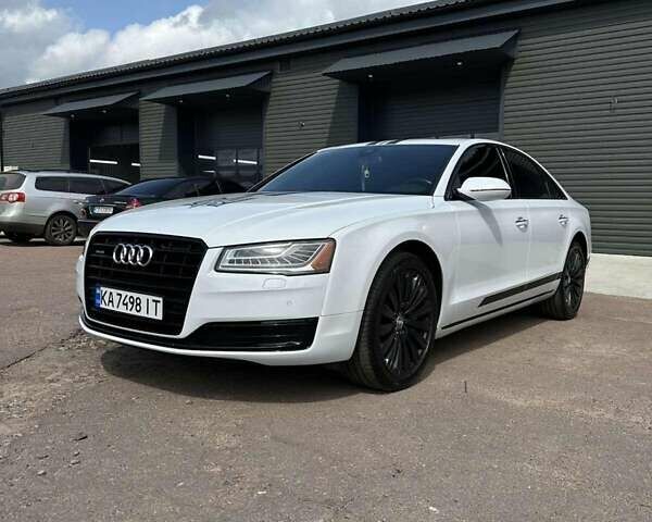 Белый Ауди А8, объемом двигателя 3 л и пробегом 190 тыс. км за 22000 $, фото 1 на Automoto.ua