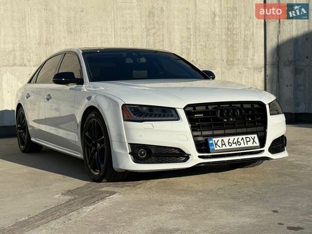 Белый Ауди А8, объемом двигателя 3.99 л и пробегом 103 тыс. км за 18500 $, фото 1 на Automoto.ua