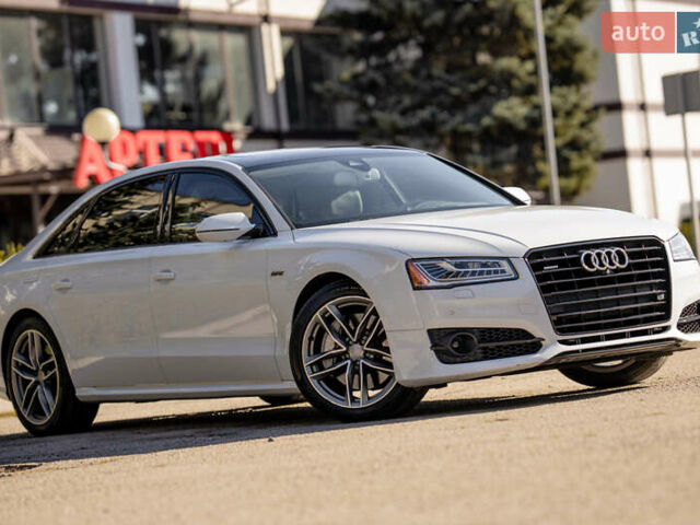 Белый Ауди А8, объемом двигателя 4 л и пробегом 86 тыс. км за 35700 $, фото 1 на Automoto.ua