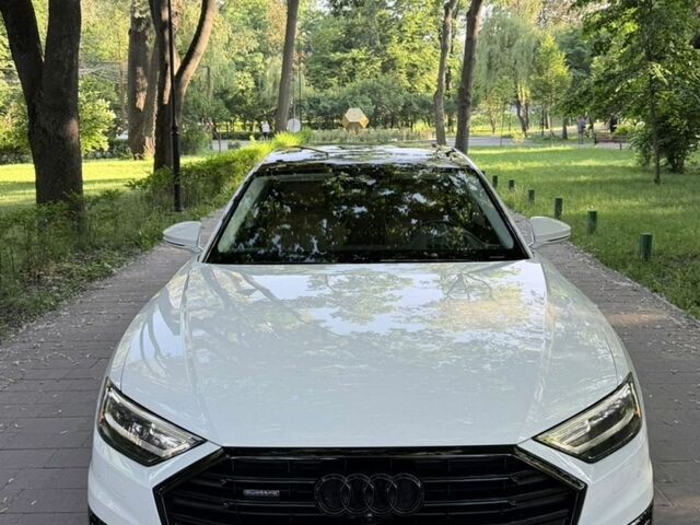 Белый Ауди А8, объемом двигателя 3 л и пробегом 89 тыс. км за 48500 $, фото 1 на Automoto.ua