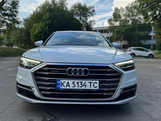 Белый Ауди А8, объемом двигателя 3 л и пробегом 113 тыс. км за 36900 $, фото 1 на Automoto.ua