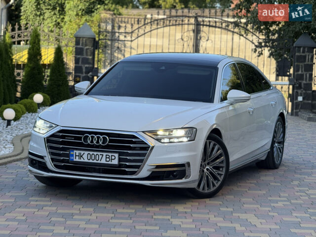 Белый Ауди А8, объемом двигателя 3 л и пробегом 173 тыс. км за 33000 $, фото 1 на Automoto.ua