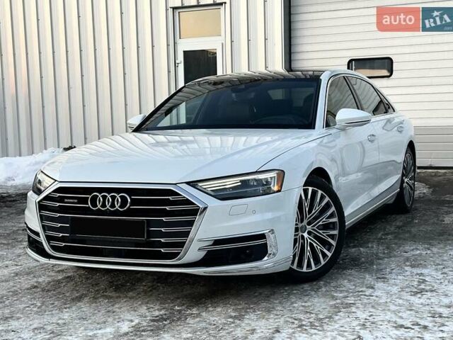 Белый Ауди А8, объемом двигателя 3 л и пробегом 125 тыс. км за 36000 $, фото 1 на Automoto.ua