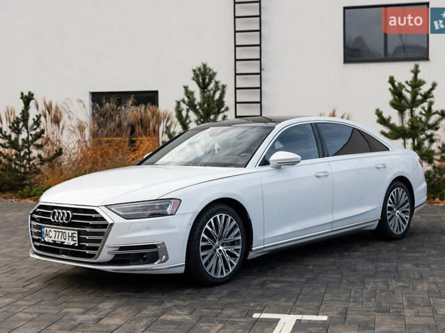 Белый Ауди А8, объемом двигателя 3 л и пробегом 165 тыс. км за 43500 $, фото 1 на Automoto.ua