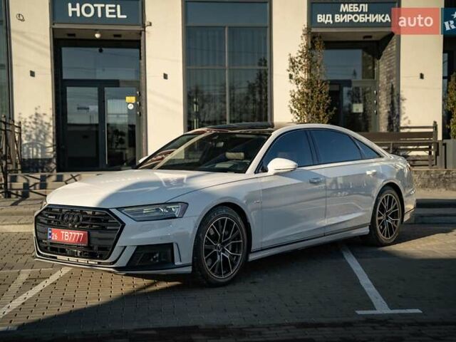 Белый Ауди А8, объемом двигателя 3 л и пробегом 93 тыс. км за 57500 $, фото 1 на Automoto.ua