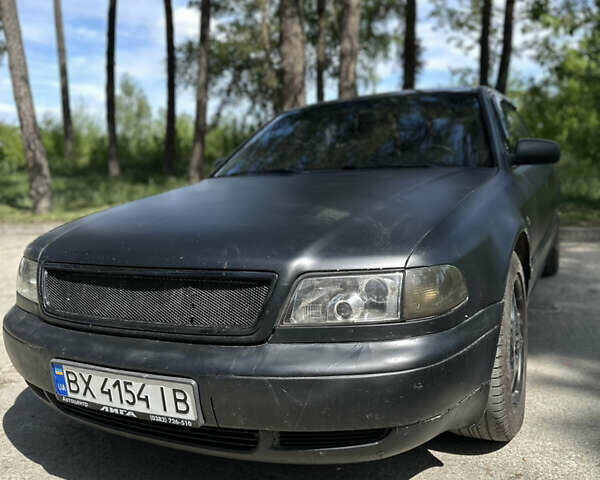 Черный Ауди А8, объемом двигателя 4.17 л и пробегом 592 тыс. км за 3999 $, фото 1 на Automoto.ua