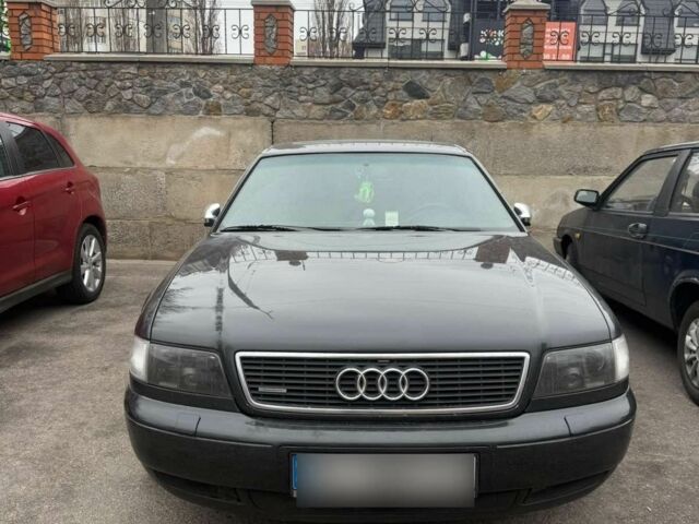 Чорний Ауді A8, об'ємом двигуна 4.2 л та пробігом 400 тис. км за 5000 $, фото 1 на Automoto.ua