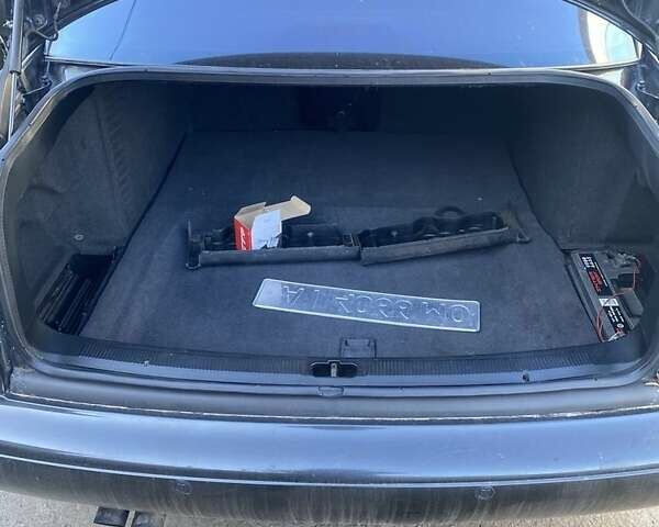 Чорний Ауді A8, об'ємом двигуна 4.2 л та пробігом 459 тис. км за 2300 $, фото 1 на Automoto.ua