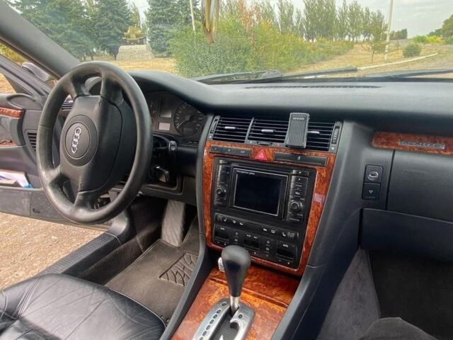 Черный Ауди А8, объемом двигателя 3.7 л и пробегом 0 тыс. км за 5800 $, фото 1 на Automoto.ua