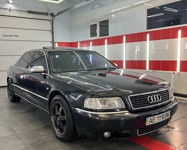 Черный Ауди А8, объемом двигателя 4.2 л и пробегом 358 тыс. км за 4000 $, фото 1 на Automoto.ua