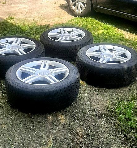 Черный Ауди А8, объемом двигателя 4.2 л и пробегом 340 тыс. км за 6000 $, фото 1 на Automoto.ua