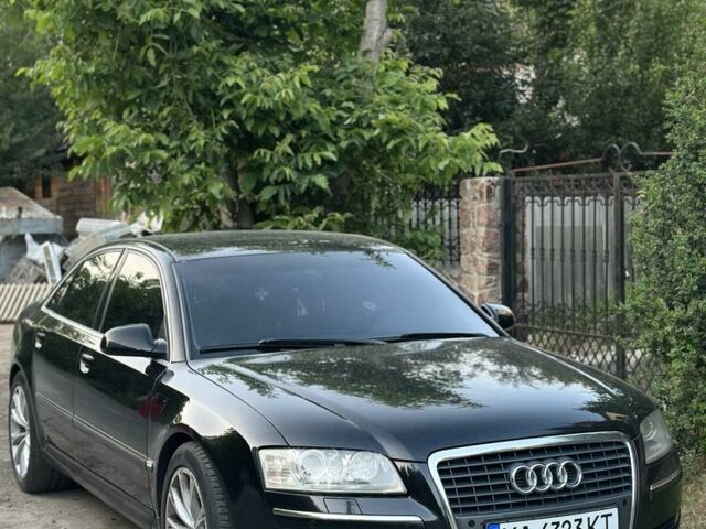 Черный Ауди А8, объемом двигателя 4.2 л и пробегом 320 тыс. км за 5500 $, фото 1 на Automoto.ua