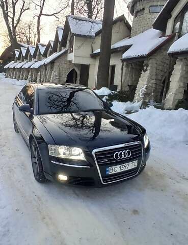 Черный Ауди А8, объемом двигателя 3 л и пробегом 270 тыс. км за 9800 $, фото 1 на Automoto.ua