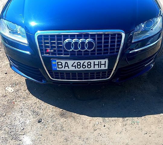 Чорний Ауді A8, об'ємом двигуна 3.7 л та пробігом 280 тис. км за 9000 $, фото 1 на Automoto.ua