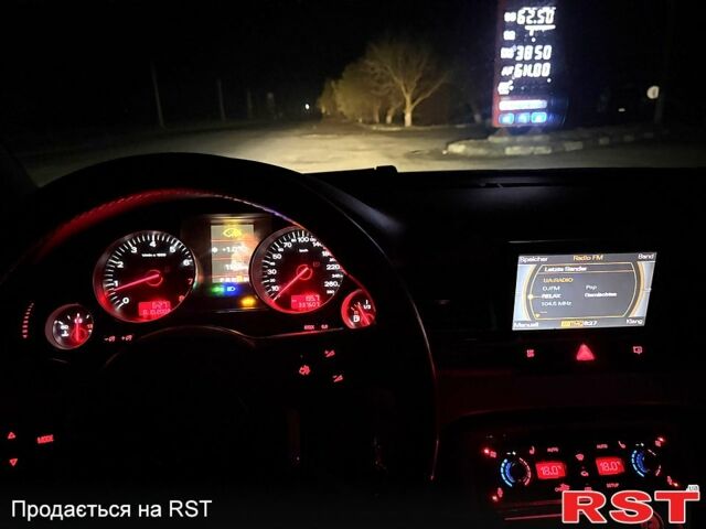 Черный Ауди А8, объемом двигателя 3 л и пробегом 250 тыс. км за 8500 $, фото 1 на Automoto.ua