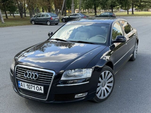 Черный Ауди А8, объемом двигателя 4.2 л и пробегом 230 тыс. км за 9301 $, фото 1 на Automoto.ua