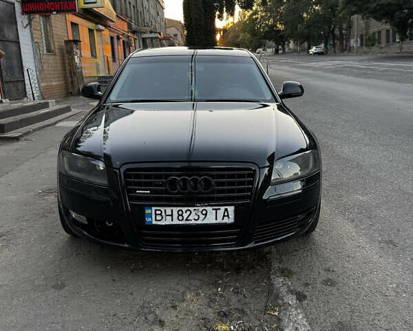 Черный Ауди А8, объемом двигателя 3 л и пробегом 320 тыс. км за 10500 $, фото 1 на Automoto.ua