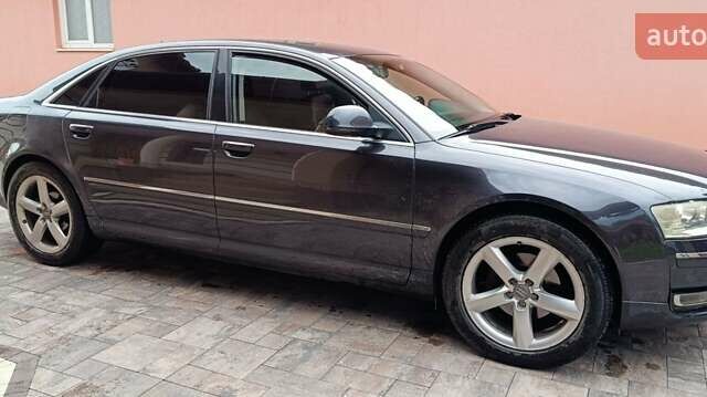 Чорний Ауді A8, об'ємом двигуна 3 л та пробігом 275 тис. км за 12000 $, фото 1 на Automoto.ua