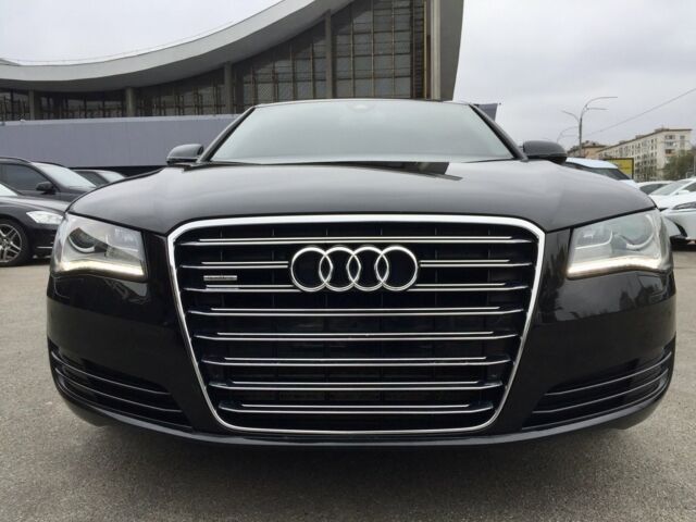 Чорний Ауді A8, об'ємом двигуна 30 л та пробігом 126 тис. км за 33900 $, фото 1 на Automoto.ua