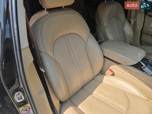 Черный Ауди А8, объемом двигателя 2.97 л и пробегом 235 тыс. км за 17900 $, фото 1 на Automoto.ua