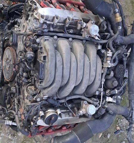 Черный Ауди А8, объемом двигателя 4.2 л и пробегом 188 тыс. км за 3525 $, фото 1 на Automoto.ua