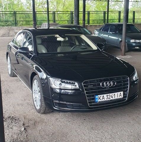 Чорний Ауді A8, об'ємом двигуна 4 л та пробігом 270 тис. км за 17100 $, фото 1 на Automoto.ua