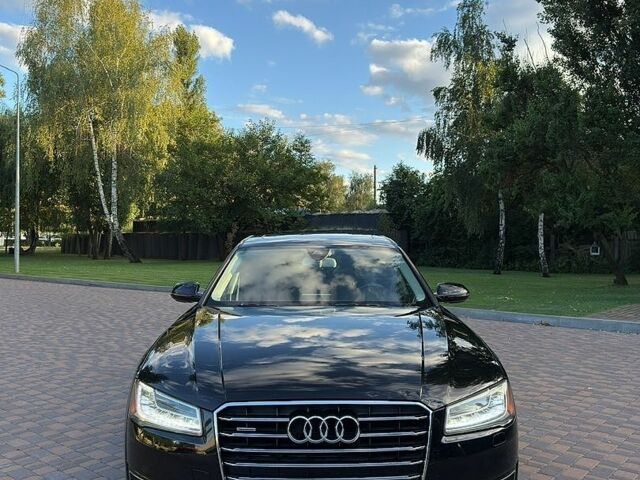 Чорний Ауді A8, об'ємом двигуна 3 л та пробігом 259 тис. км за 18900 $, фото 1 на Automoto.ua