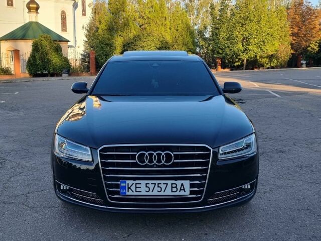 Чорний Ауді A8, об'ємом двигуна 3 л та пробігом 245 тис. км за 20000 $, фото 1 на Automoto.ua