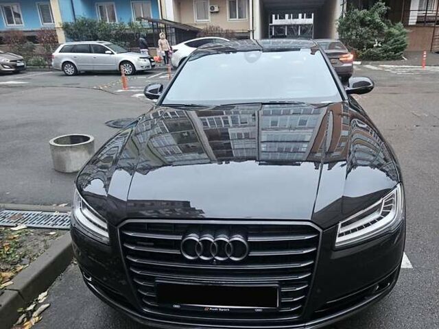 Чорний Ауді A8, об'ємом двигуна 4.2 л та пробігом 220 тис. км за 31000 $, фото 1 на Automoto.ua