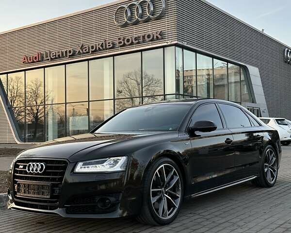 Чорний Ауді A8, об'ємом двигуна 3.99 л та пробігом 140 тис. км за 33900 $, фото 1 на Automoto.ua