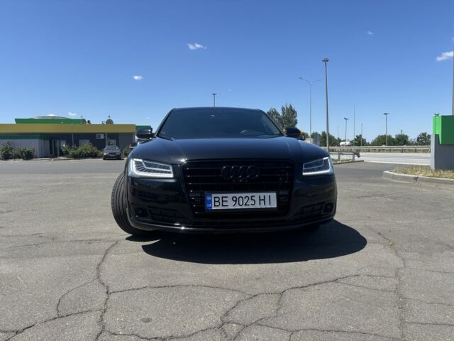 Чорний Ауді A8, об'ємом двигуна 4 л та пробігом 140 тис. км за 28000 $, фото 1 на Automoto.ua