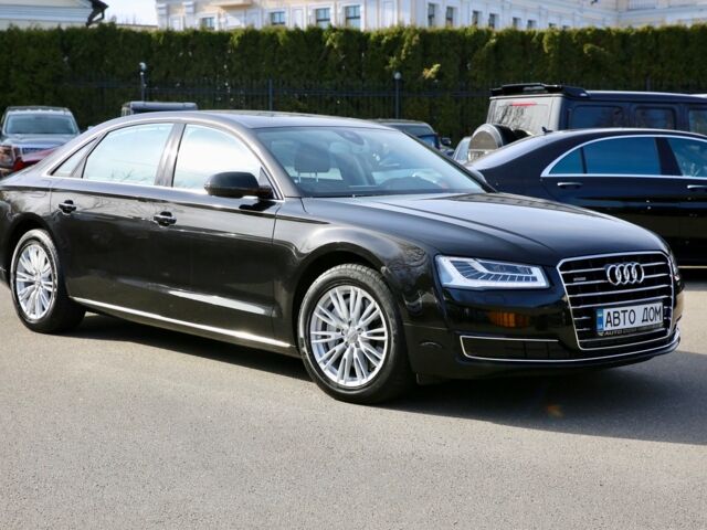 Черный Ауди А8, объемом двигателя 3 л и пробегом 27 тыс. км за 63333 $, фото 1 на Automoto.ua