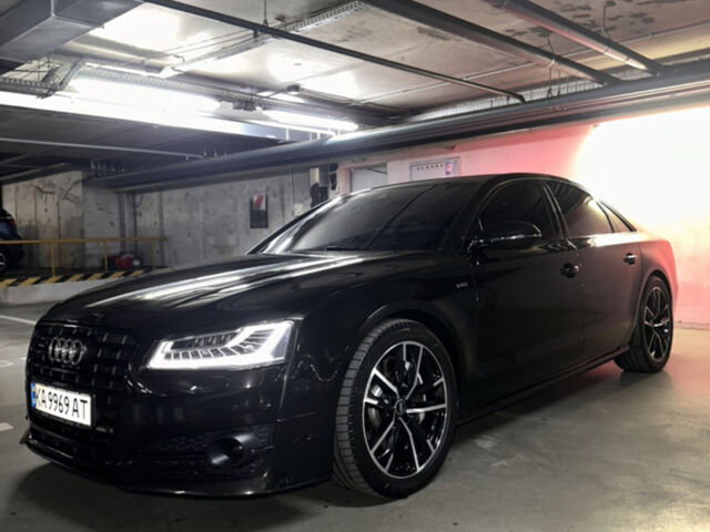 Чорний Ауді A8, об'ємом двигуна 4.13 л та пробігом 177 тис. км за 42500 $, фото 1 на Automoto.ua